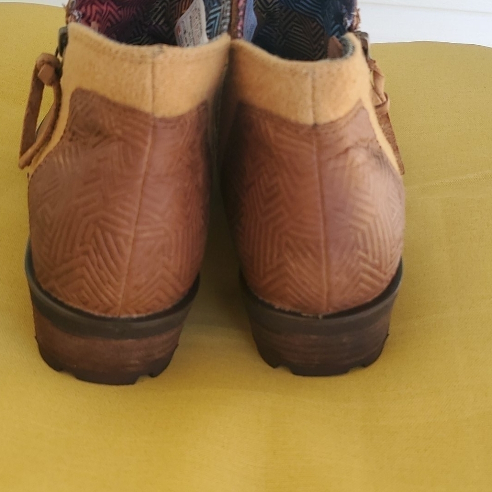 Womens North Face Bridgeton Booties Sz 6.5 - Picture 7 of 9